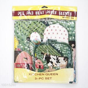 Wholesale A Set of Cow Polyester Insulation Mat/<em>Pot</em> Holder，Microwave Oven Glove and Apron