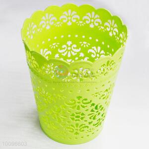 Green Hollow Out Garbage Can for Home Use