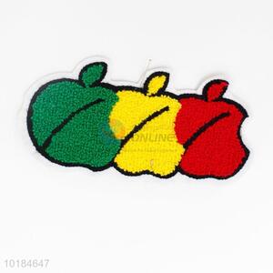 Wholesale Cheap Towel Embroidered Apple Patch for Cloth Decoration