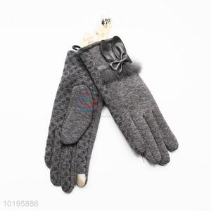 High Quality Gray Women Gloves/Mittens for Keeping Warm