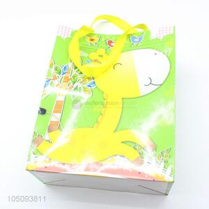 Promotional Gift Cartoon Giraffe Pattern Aper Gift Bag with <em>Handles</em>