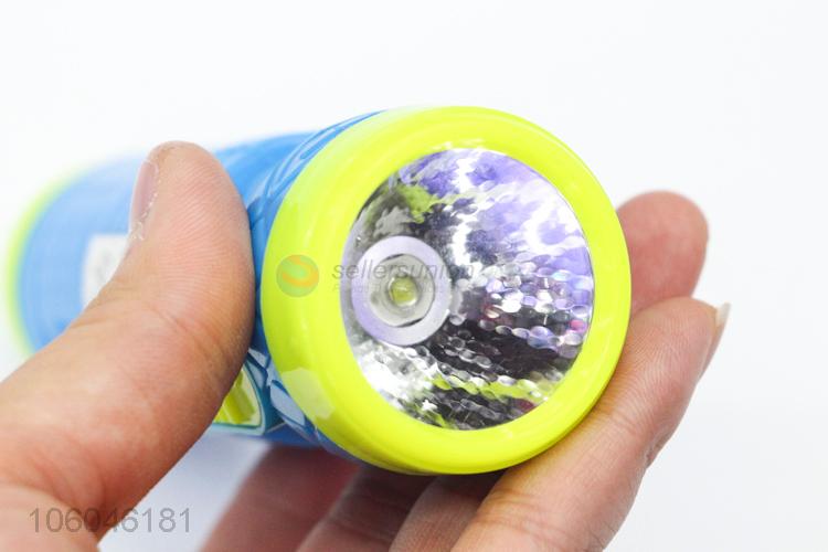 Wholesale portable plastic led flashlight with battery