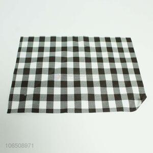 Hot selling home use rectangle checks pvc placemat