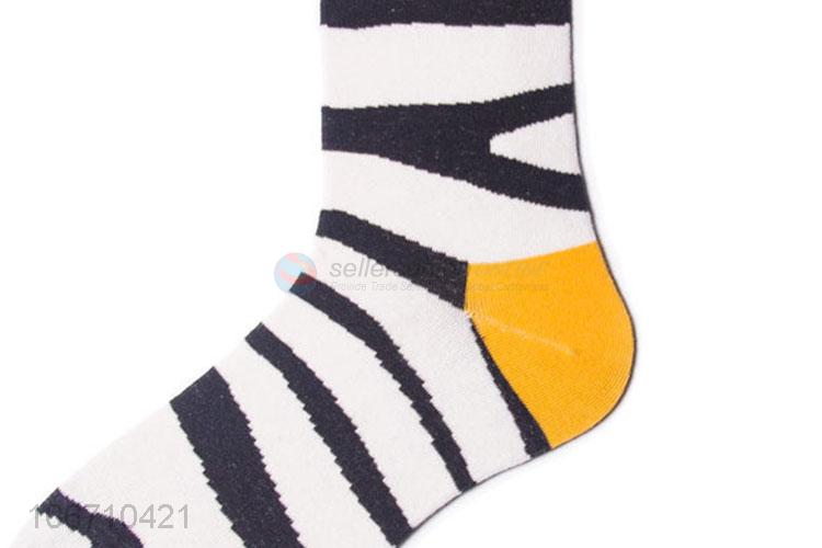 Unique Design Men Mid-Calf Length Sock Breathable Cotton Sock