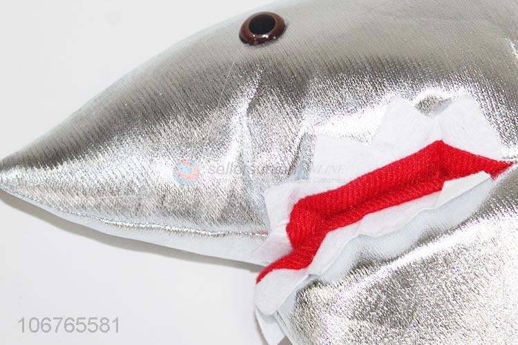 银色鲨鱼帽