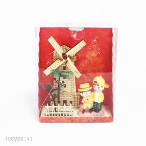 Wholesale Wooden Windmill Polyresin Couple Crafts Ornaments with Lights