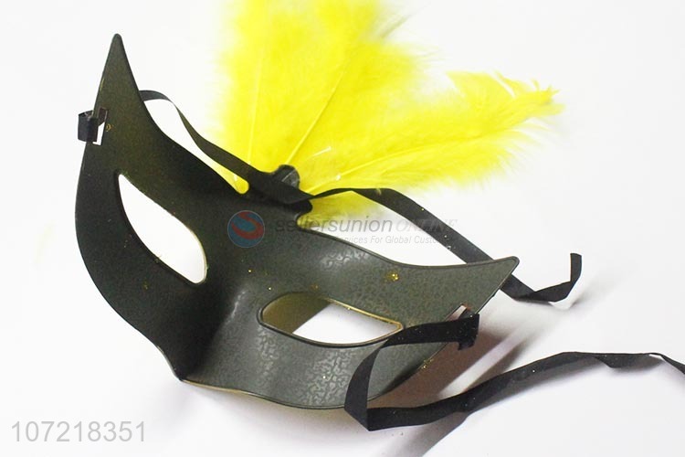 Wholesale Plastic Masquerade Mask Cheap Party Mask With Feather