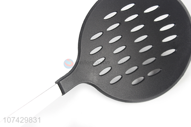 Hot selling kitchen supplies nylon slotted ladle with metal handle
