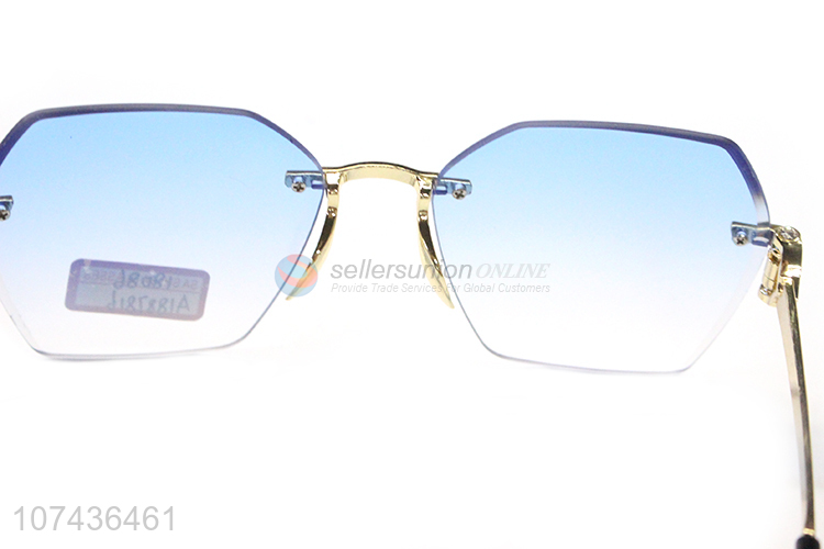 Hot selling gradient rimless lens women sun glasses uv 400 sunglasses