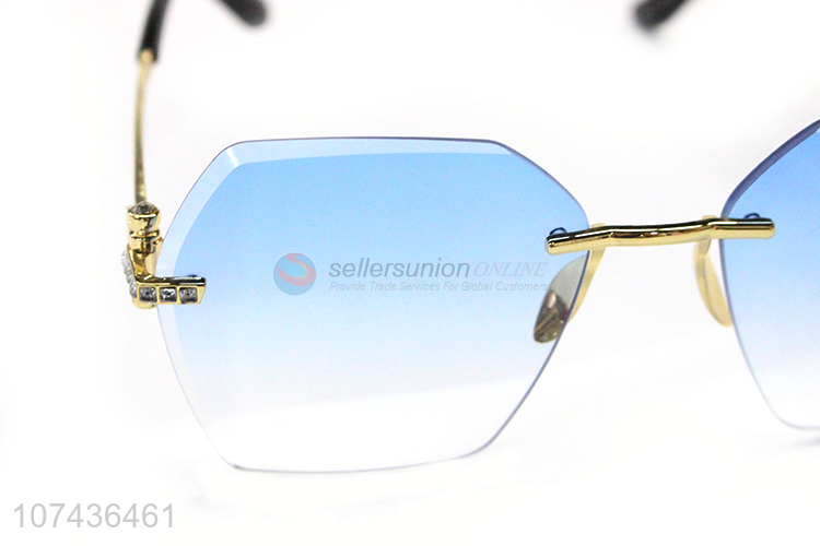 Hot selling gradient rimless lens women sun glasses uv 400 sunglasses