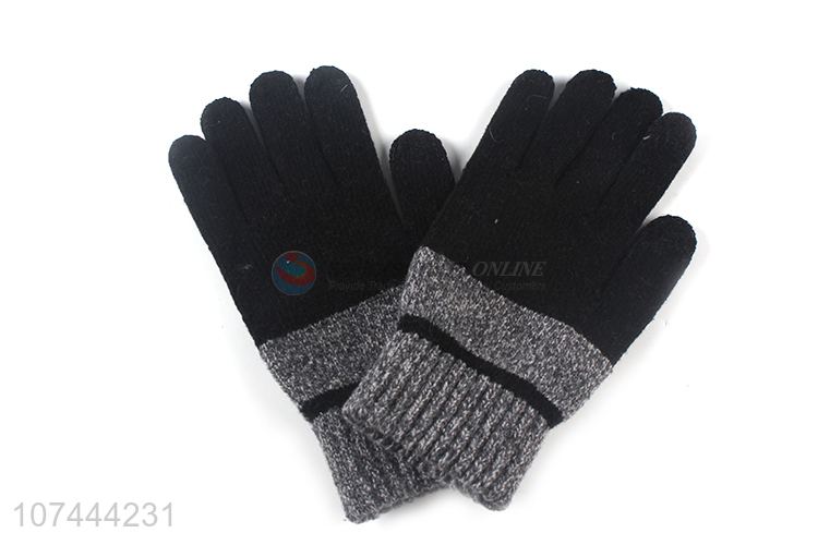 Hot Selling Winter Soft Knitted Gloves Fashion Five Finger Gloves