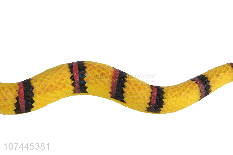 Low price realistic animal model toy tpr snake toy