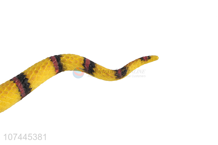Low price realistic animal model toy tpr snake toy