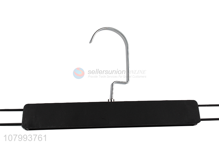 China supplier newest space saving plastic pants hanger with pinch clips