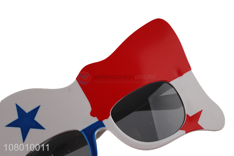 New arrival creative plastic glasses for holiday party