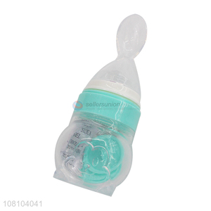 New Design Baby Squeeze <em>Feeding</em> <em>Bottle</em> With Spoon