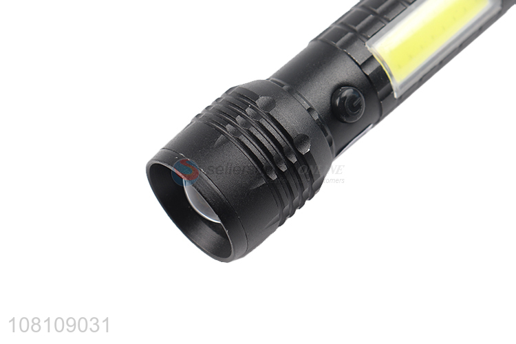 China factory multi-purpose portable rechargeable flashlight
