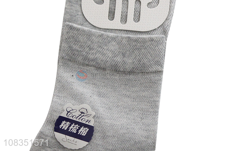 Hot selling comfy strechy combed cotton socks crew socks for men