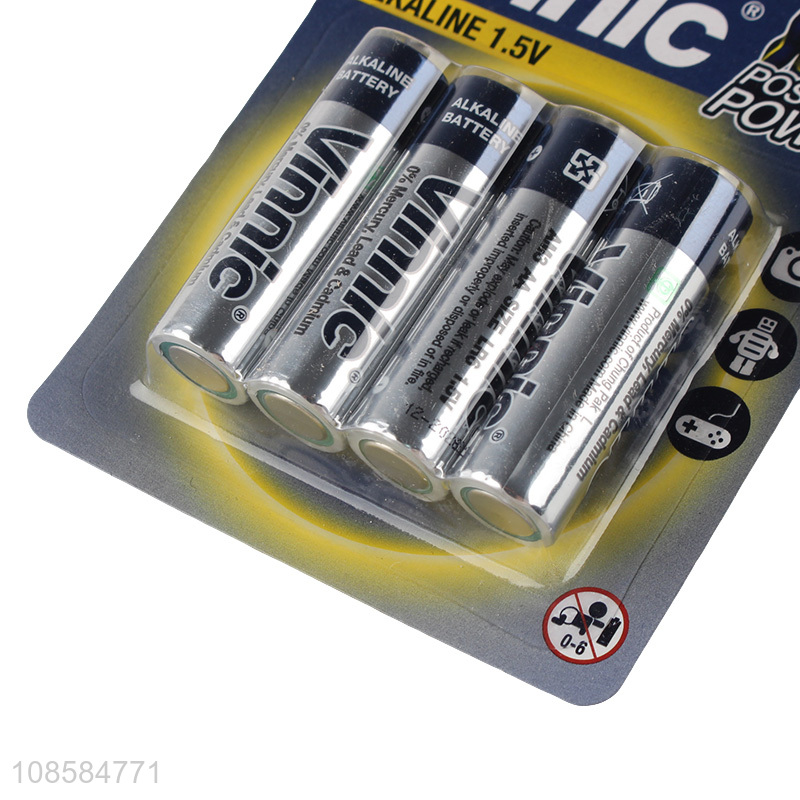 New products 4 pieces 1.5V AA alkaline zinc-manganese batteries