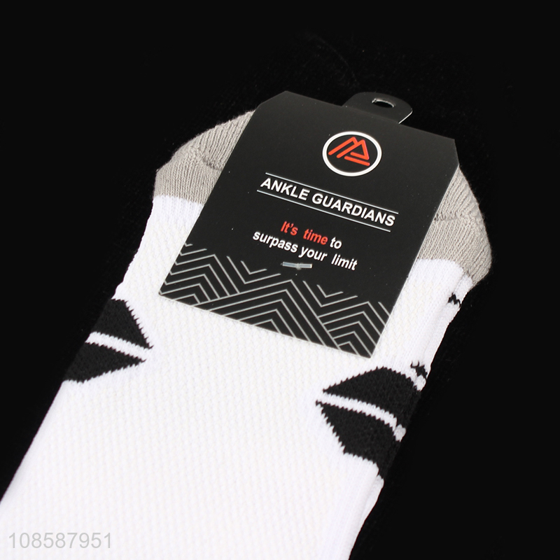 Hot selling men's basketball compression socks athletic crew socks