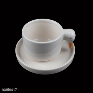 Hot selling cartoon duck shaped <em>ceramic</em> <em>cup</em> and saucer set
