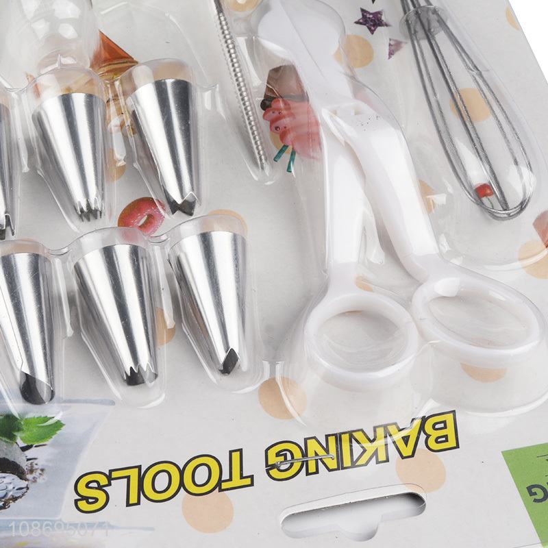 Hot selling cake decorating tool set with piping tips & piping bag