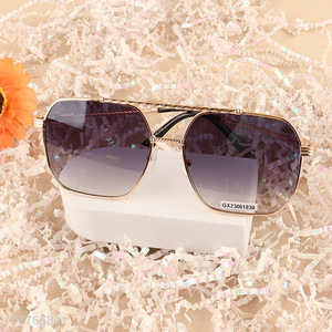 Good quality cool outdoor summer <em>sunglasses</em>