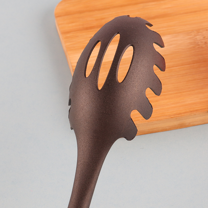 New arrival kitchen utensils nylon spaghetti spatula