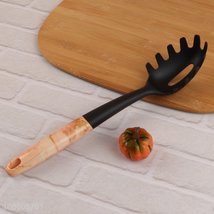 Low price nylon kitchen utensils spaghetti spatula