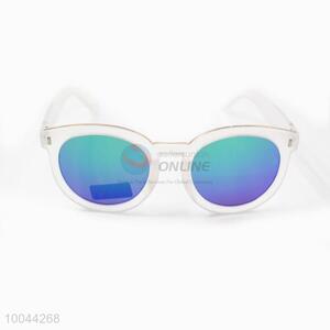 New Products White High Quality Fashion PC Sunglasses