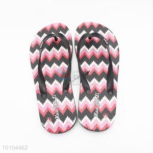 Fashion men wave pattern flip flops