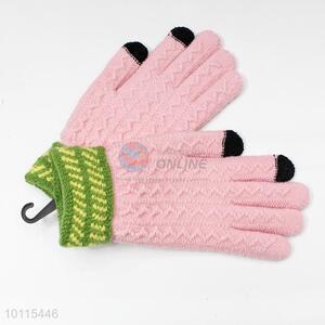 Pink touch gloves/knitted gloves for lady