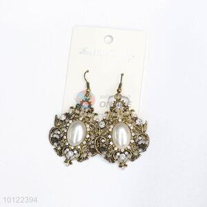 Delicate lady dangle earrings/crystal earrings