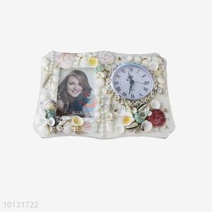 Creative Handmade Shell Photo Frame with Clock