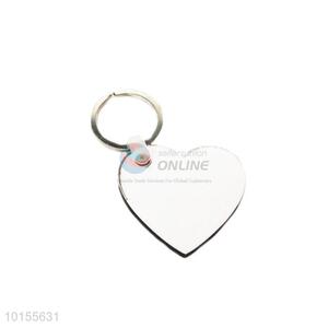 Simple white loving heart shape key chain