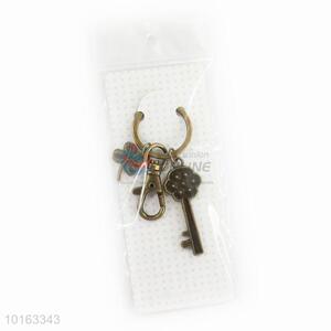 Factory Direct Zinc Alloy Classic Pendant/Key Chain