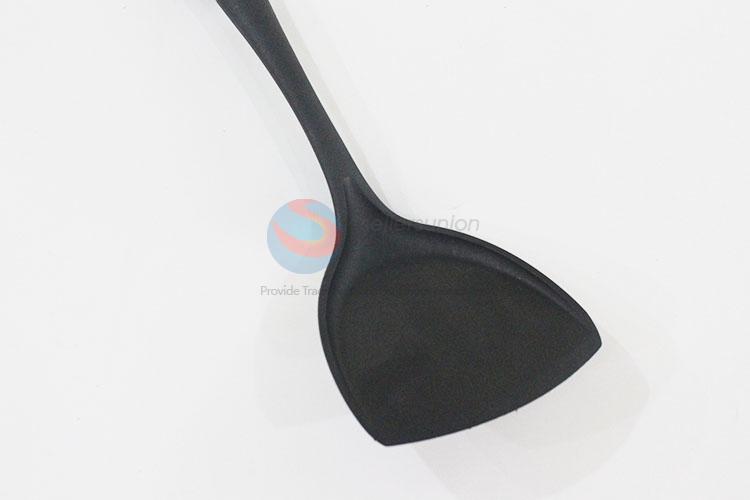 Hot sale black plastic kitchen utensils/shovel