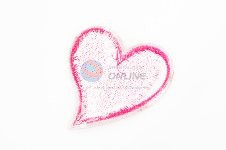 Good quality heart shape embroidery badge brooch