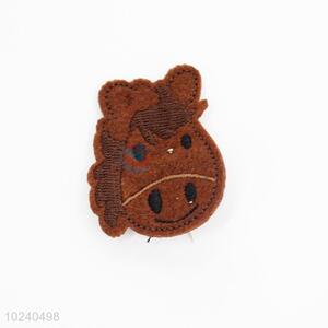 Top quality horse's head shape embroidery badge brooch