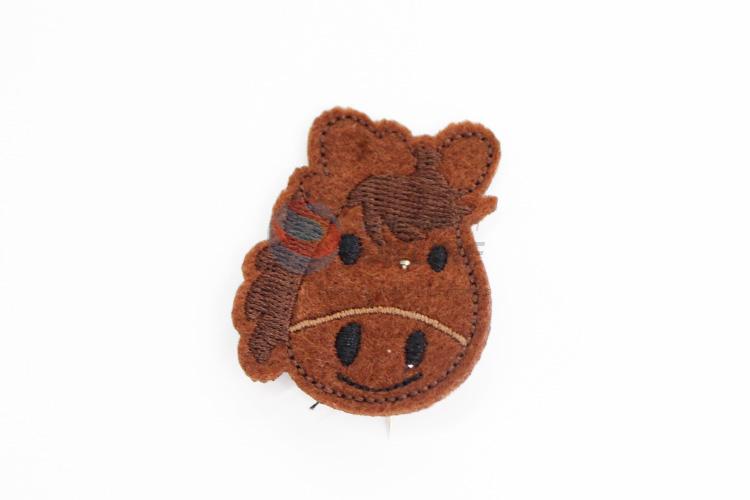 Top quality horse shape embroidery badge brooch