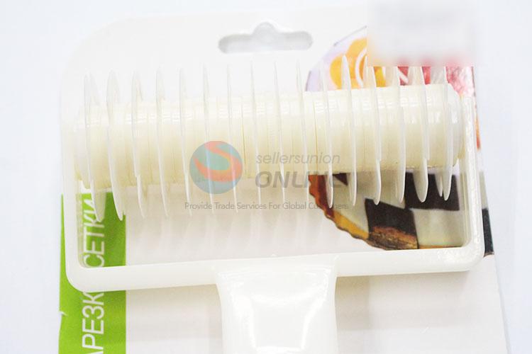 High Quality Plastic Roller Knife