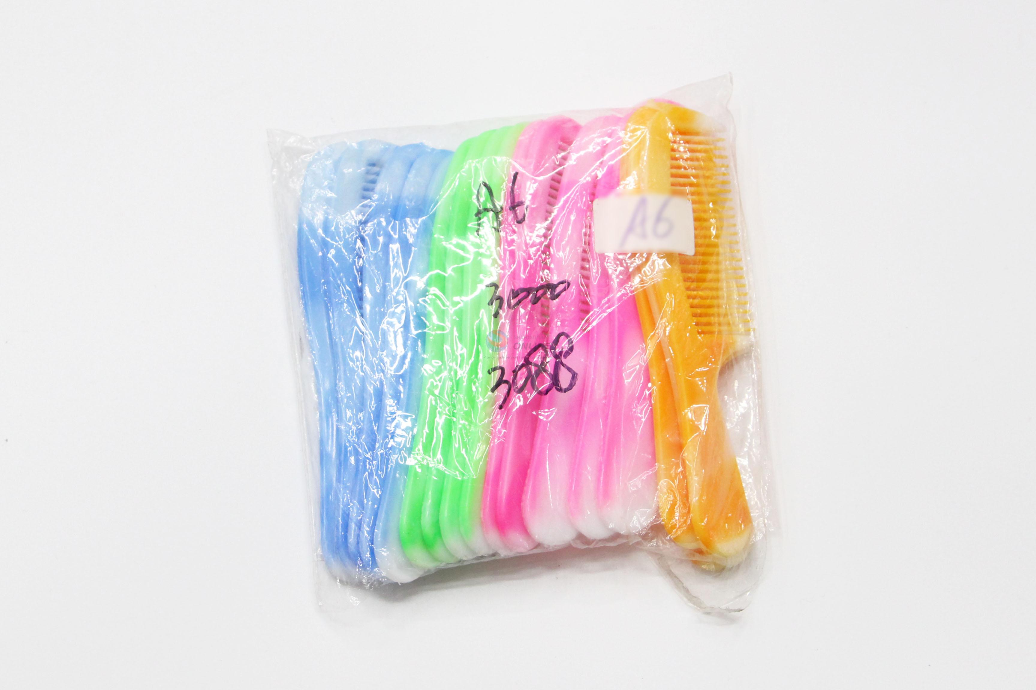 Wholesale New Colorful Plastic Comb