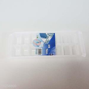 White Plastic Ice Cube Tray for Home Kitchen