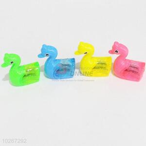 Popular top quality cute swan shape 4pcs pencil sharpeners