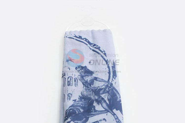 China Wholesale Women Fashionable Printed Silk Scarf