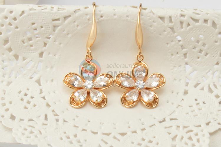 Lovely design custom daisy zircon earrings