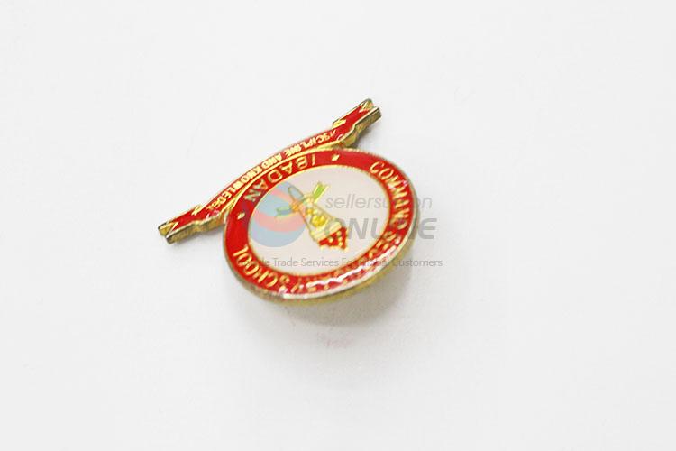 Factory customization hard enamel badge collar pin