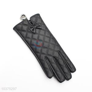 Delicate women winter warm gloves outdoor gloves