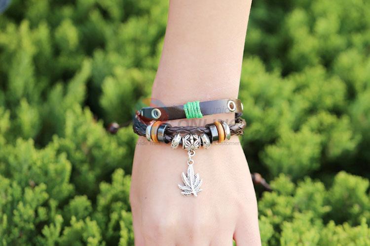 Fashion Design Maple Leaf Leather Bracelet