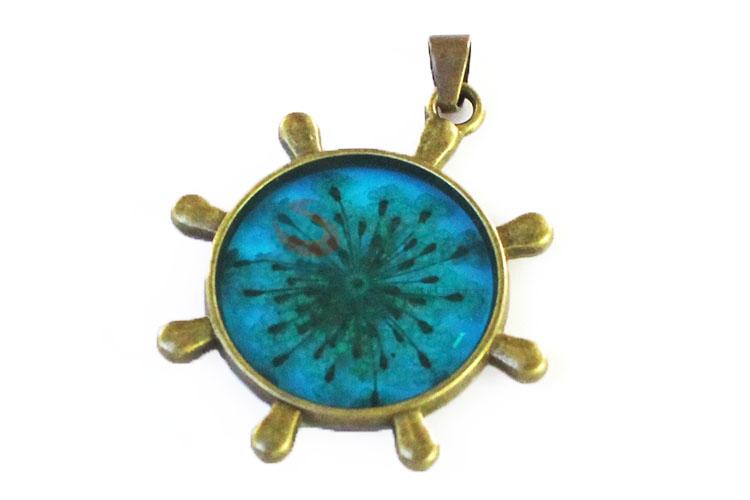 Fashion Star Pattern Round Real Flower Pendant